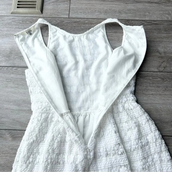 BB Dakota Andree White Lace Dress - Picture 15 of 15